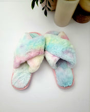 Load image into Gallery viewer, Tie Dye Fur Slippers